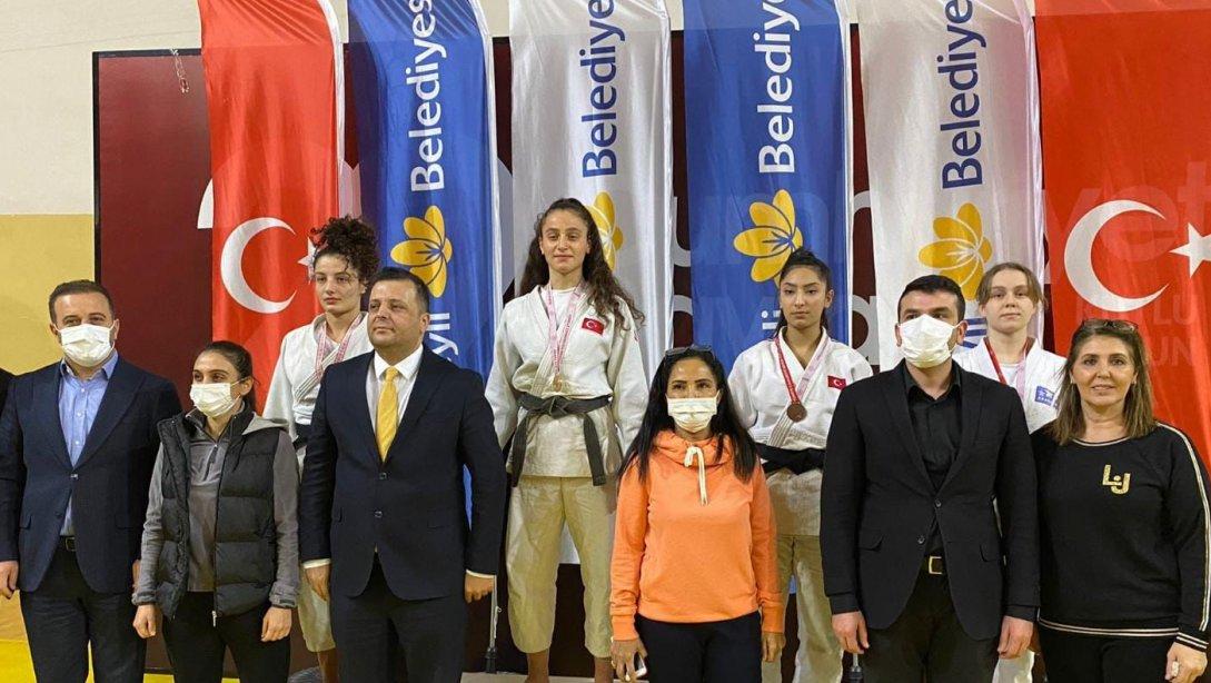 İstanbul Liseler Arası Judo Müsabakası Üçüncümüz