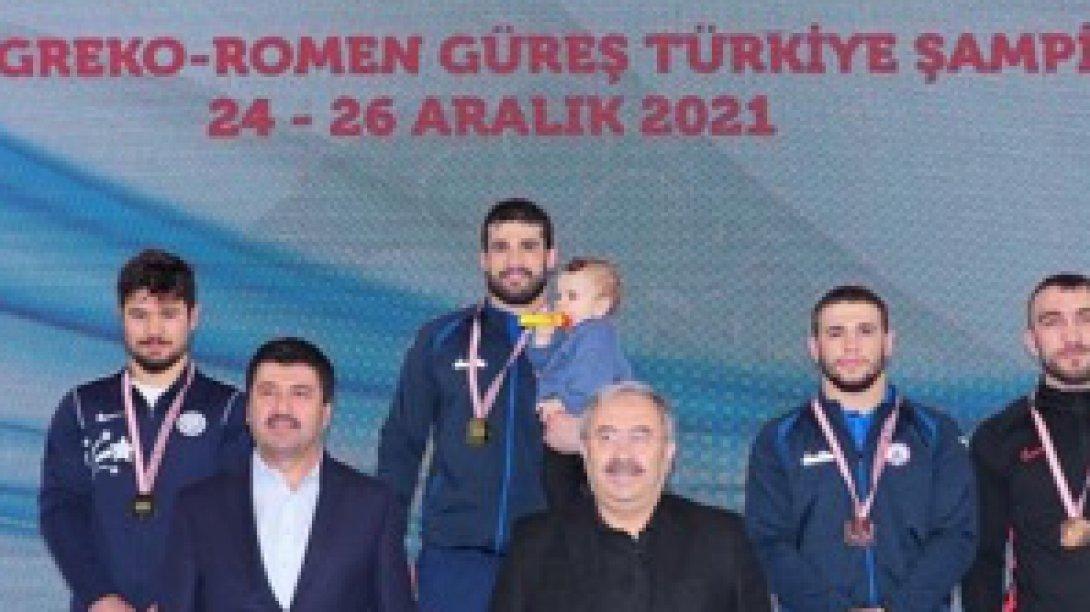  Türkiye Büyükler Grekoromen Güreş Şampiyonu  Öğretmenimiz 
