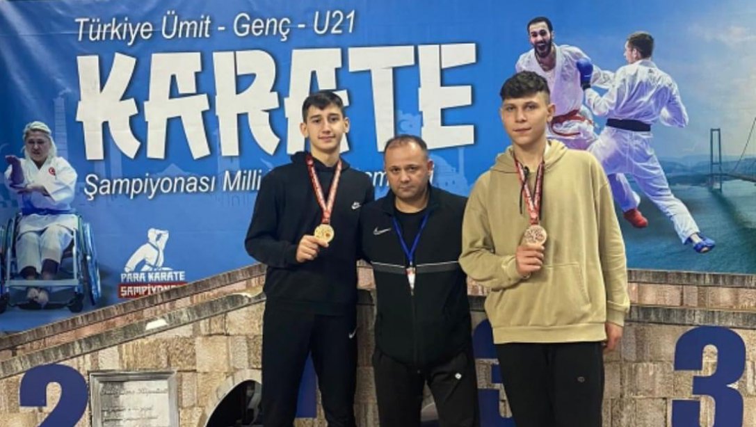 Öğrencimiz Ersin Berat ÖZCAN'ın Türkiye Şampiyonluğu
