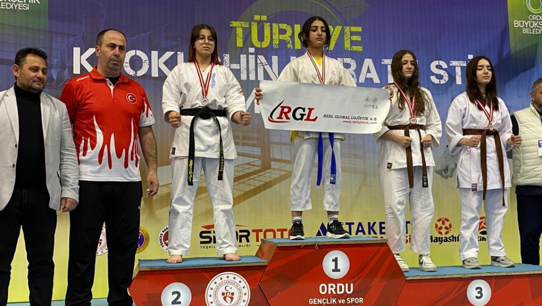 Şehit Vedat Barceğci Ortaokulu Öğrencilerimiz Türkiye Şampiyonu