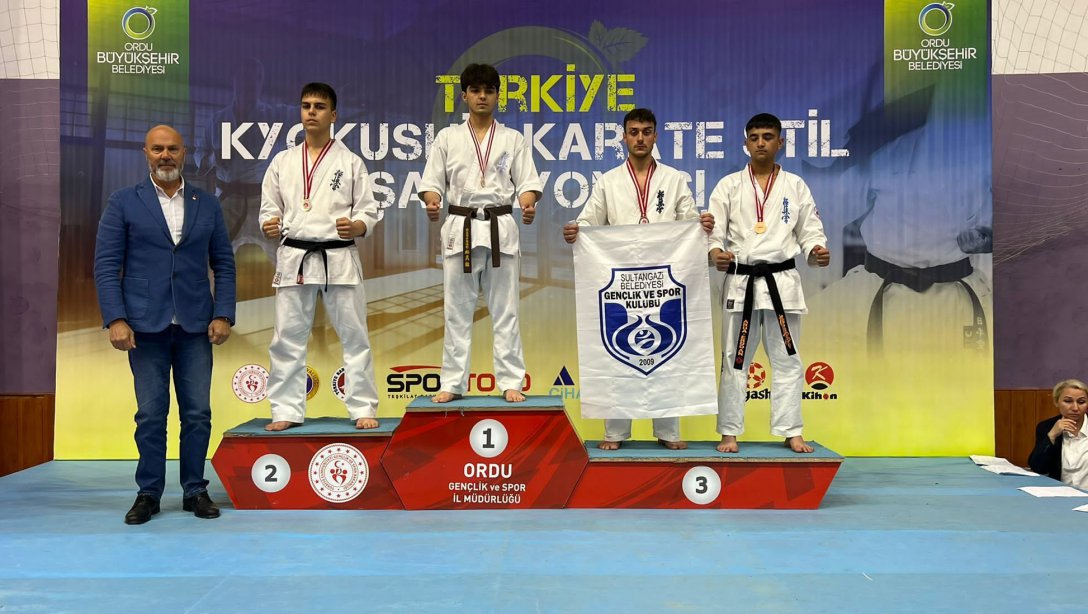 Öğrencimiz Emirhan Köse Kyokushin Stil Türkiye Şampiyonasında Türkiye Üçüncüsü