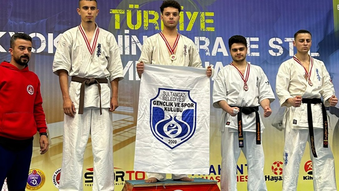 Öğrencimiz Muhammet Emin DALAR Kyokushin Karate Türkiye Şampiyonu